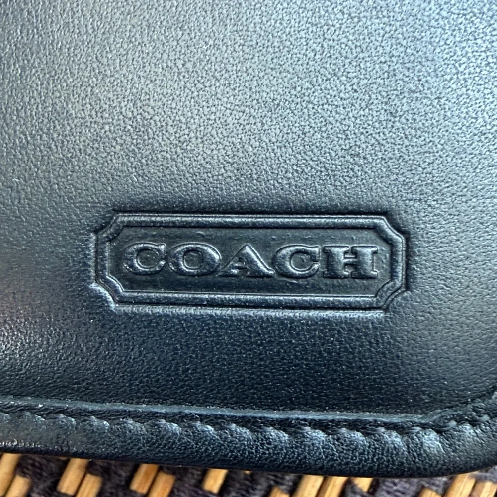 Vintage Coach Black Leather Zip-Around wallet 4565 black